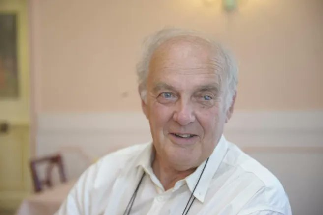 arashcaviani's tweet photo. #FrançoisColcombet, former socialist deputy of Allier and former mayor of Dompierre-sur-Besbre in #Freance🇫🇷, died at the age of 85 on Monday, April 3.
He was one of the close friends of the people and resistance of #Iran on the path of freedom
#RIP Dear François🥀🥀🥀🥀 https://t.co/wUCwuoqVnQ