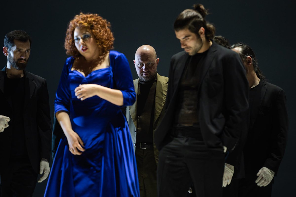 culture_roma's tweet image. Due storie di violenza di genere che ricordano i troppi casi di cronaca attuale: al #TeatroDellOpera va in scena, dal 6 al 18 aprile, il dittico “Il tabarro” di #GiacomoPuccini e “Il castello del Principe Barbablù” di #BélaBartók.
Info su #CultureRoma: bit.ly/3U3aL5a