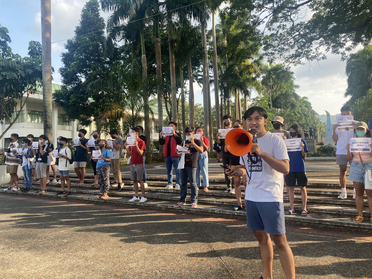 uplbperspective's tweet photo. Pinaingay lalo ng NNARA YOUTH-UPLB ang hamon sa mga kabataan upang sumama sa panawagan na #ShutDownIRRI.
#NoToGoldenRice https://t.co/8ause3usf9