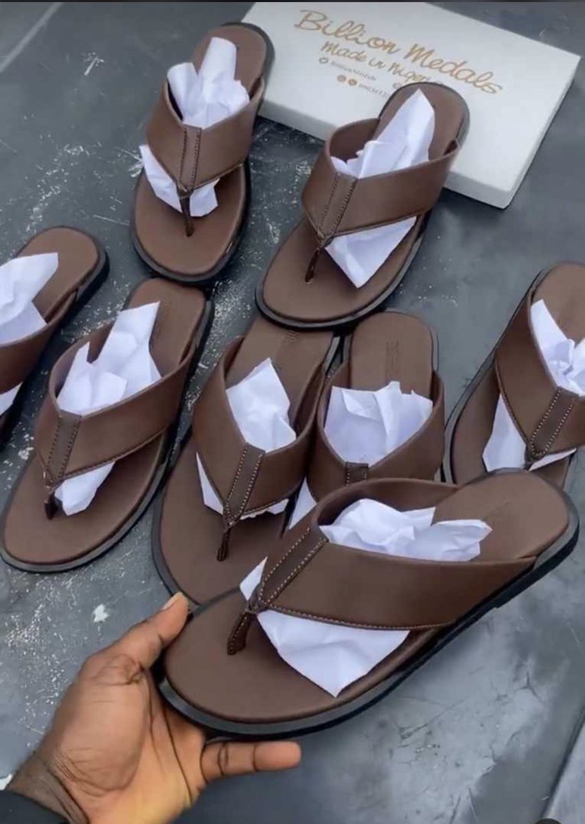 Olobadiamond's tweet photo. Discover our wide range trendy and stylish leather shoes and slide slippers 🩴👞🥿for men and women at affordable price https://t.co/Qt4sN0i4Ya https://t.co/zAW79W8Mpm