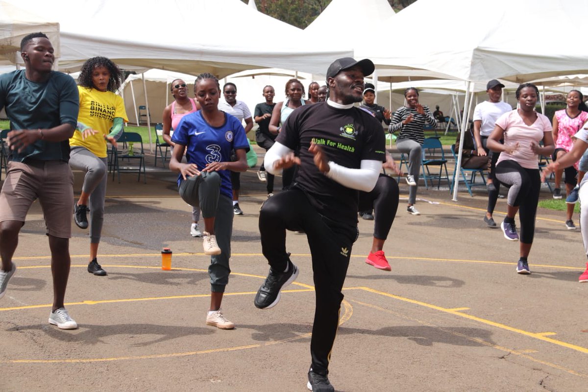 uonbi's tweet photo. #Zumba session at the Graduation Square as part of @uonbi
#CSRweek
#HealthForAll
#UoNcares #WeareUoN https://t.co/JAbhwzCdNC