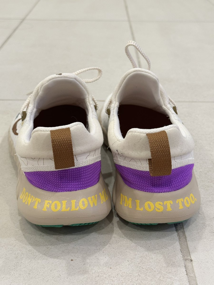 kendaa_x's tweet photo. Don’t follow me, I’m lost too. 😂 https://t.co/ui6yhCurb2