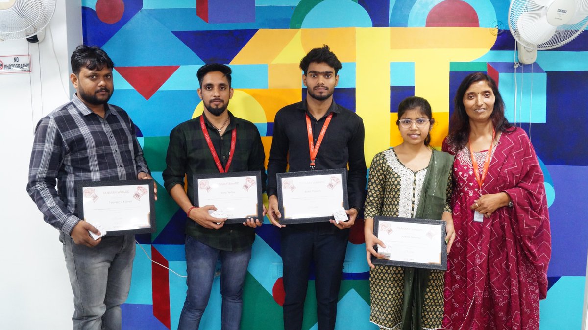 singsyspteltd's tweet image. "Making a difference"

We're incredibly grateful for the hard work and expertise of our team members, who bring their best selves to work &amp;amp; are making a difference each day. #Gems. 

To our Awardees #Tanmay #ExtraMile #Leadership 

#recognition #deserving #strongpillars #SINGSYS