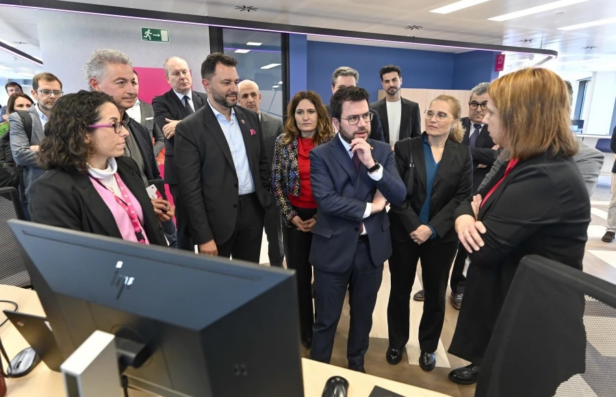 aecarretera's tweet photo. 🌐T-Systems @TSystems_Iberia apuntala su crecimiento con una nueva sede en Barcelona #SomosAEC https://t.co/tpAgEnoTz0 https://t.co/qjr1xXLmjP