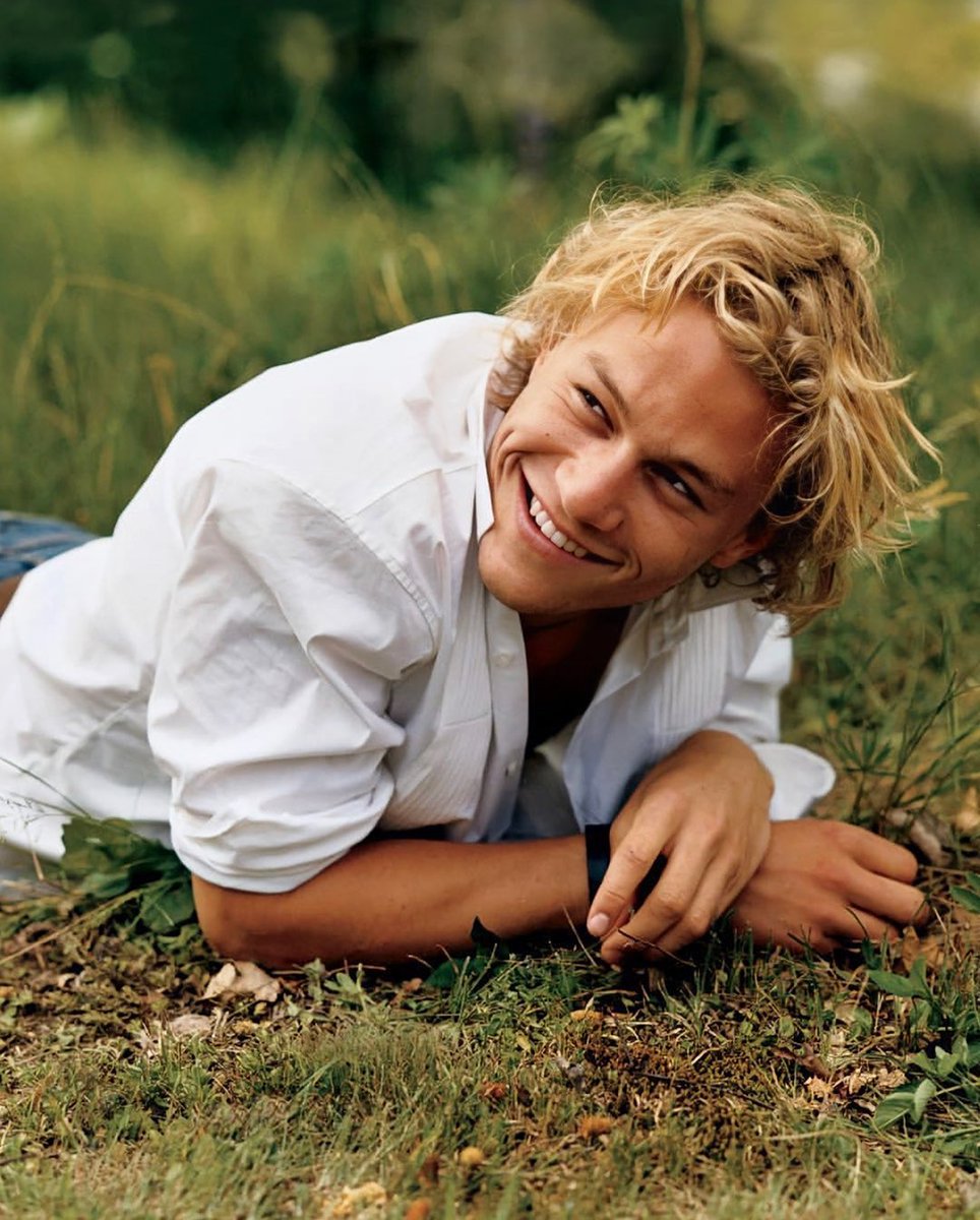 sinemori's tweet photo. Bugün, Heath Ledger'ın doğum günü 🤍 https://t.co/FvvZrg610X