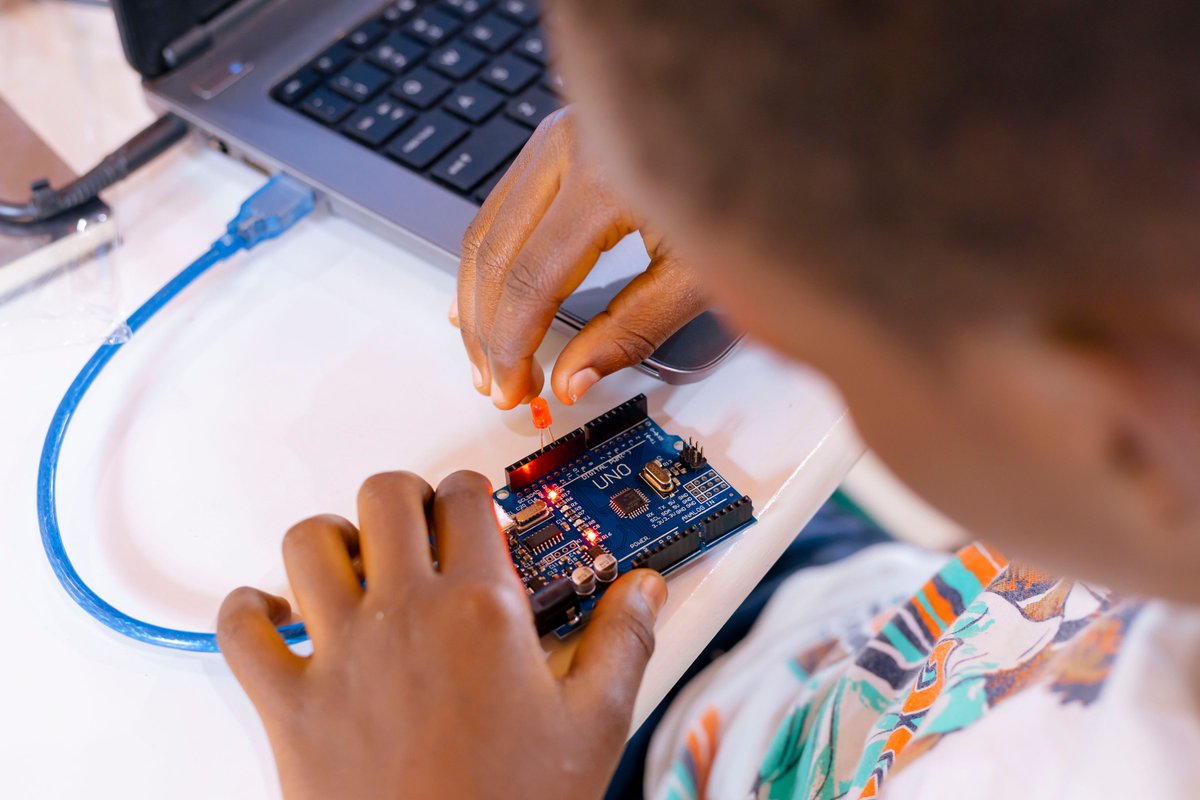 ThinkYoungNGO's tweet image. Yesterday, we kicked off the #ThinkYoungCodingSchool in Rwanda with an amazing group of young coders!

Huge thank you to @Boeing for continuing to support us in teaching #STEM in Sub-Saharan Africa! 🚀🌍

👀 buff.ly/3GGPf16