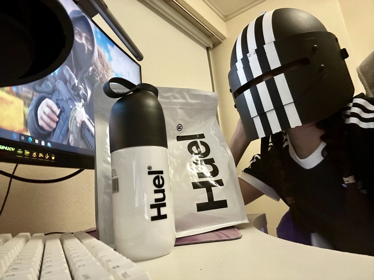 KillaKombuで失礼します😏

バランス栄養食メーカーHuel(<a href="/huel/">Huel</a>)様に
期間限定スポンサーとなっていただきました！

時間と食事を忘れがちゲーマーさんにはめちゃくちゃ助かります🥳
ソルテッドキャラメルとバニラ飲んでます🥛

詳細はこちら👉👉core.yematube.com/support/j11/tu…
#huel <a href="/MindfutureG/">Mindfuture Gaming</a>