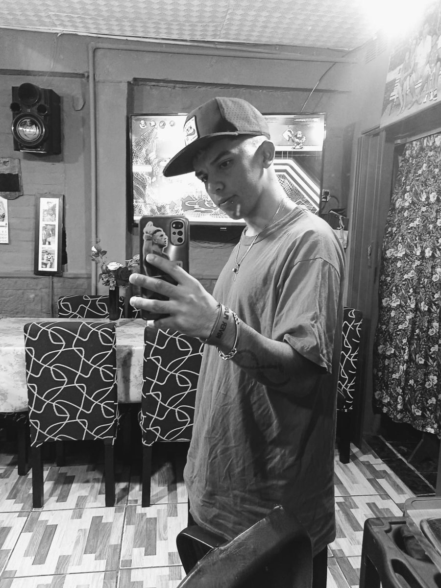 juarez_facu2's tweet photo. 😴 https://t.co/KNlVRdFNop