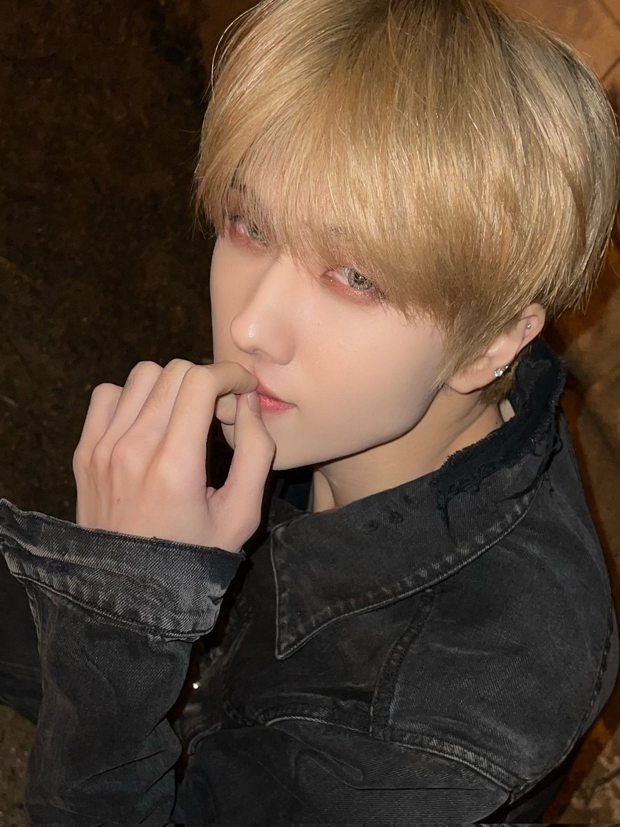 หงายท้องล้มตึงจีซองพี่ไม่เล่น