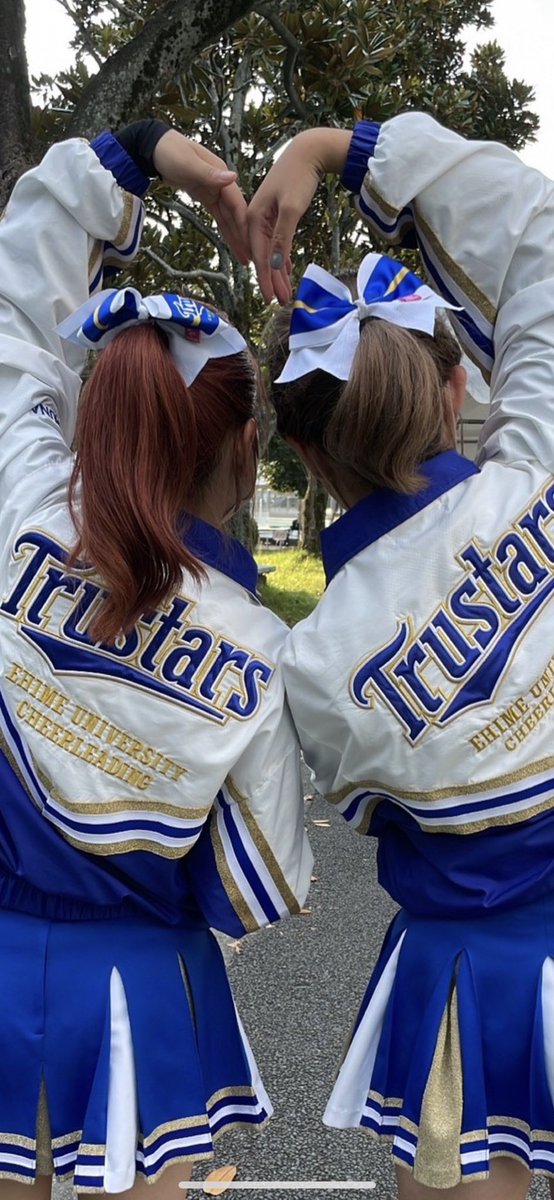 trustars_'s tweet photo. 【時間お知らせ！】

4/5
9時〜16時30分

4/6
9時〜12時
と
15時~16時30分

このユニフォームが目印です‼️
ぜひぜひお越しください🐯💫

 #新歓  #愛媛大学  #春から愛媛大学  #春から愛大  #新歓  #チア https://t.co/Ozaux1k7PI