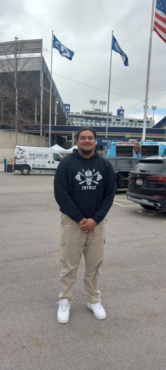 LFaapouli05's tweet photo. Thank you @kalanifsitake @Coach_DFunk and all the staff @BYUfootball for having me on an awesome visit. Loved it and can't wait to be back. @ffchsfootball @Coach_JNovotny @FFC_CoachSallee @SixZeroAcademy @FFCHSAthletics #TrojanStrong #DungeonFamily #Legend4Life https://t.co/gd2zfsbh9y