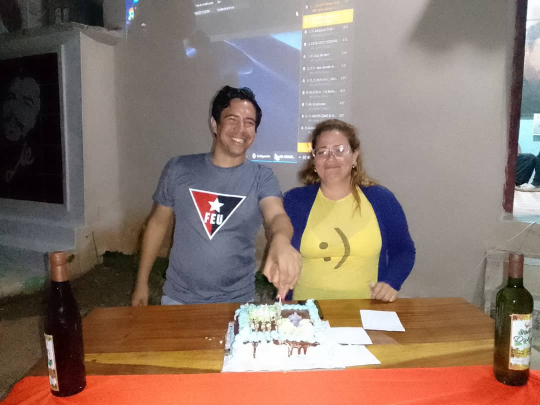 UJCMayabeque1's tweet photo. Llego el gran día, día esperado por todos jóvenes, pioneros, revolucionarios… Día en el cual nuestra gran Organización de la @UJCdeCuba cumple sus 61 años de creada y la @OPJMCuba sus 62 años. Muchas felicidades
#UnaMejorJuventud
@aylinalvarezG @BYuniaky @TamaraVBenitez https://t.co/YI82zr8aX2