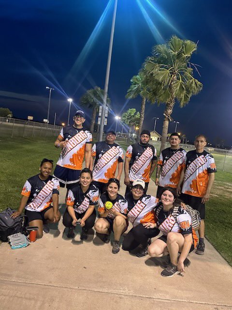 Congratulations team North McAllen on your win over team Sharyland in the finals of our Spring Softball tournament and to Mercedes, Weslaco, Edinburg and the Coastal Bend for making it into the playoffs. You all make Chilis “Like No Place Else”.