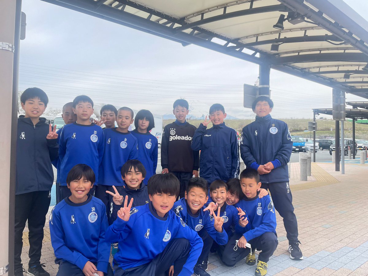 mhh_academy's tweet photo. 【U12】
御殿場市で行われ、国内外のチームも参加したコパトレーロス2023に出場しました！

強豪チームとの対戦や合宿という環境の中で成長することができました！

胸スポンサーは #JX金属 様
#水戸ホーリーホック https://t.co/GLi9nbtqn8