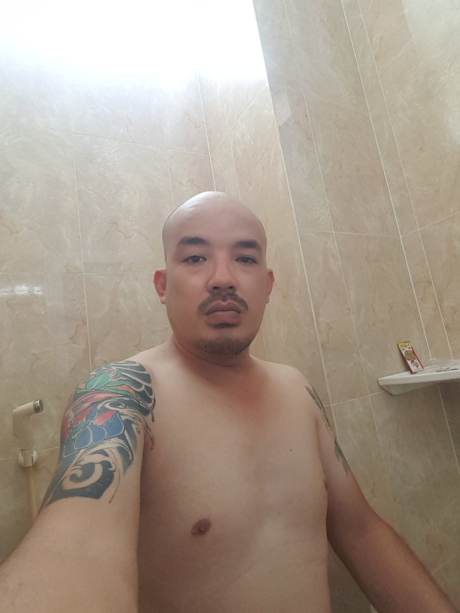 Quan94547402's tweet photo. @Huyen1547 https://t.co/F24g28MpJ5