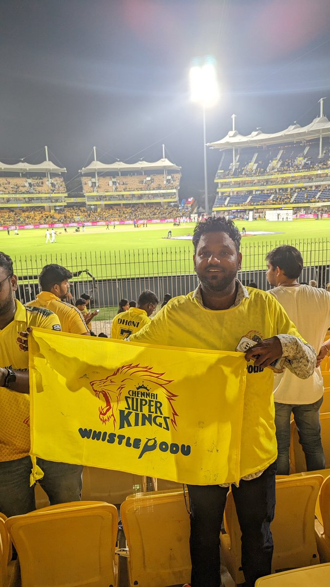 this_s_seenu's tweet photo. #YellowLove 💛💛💛 https://t.co/KYZ6lXC6ud