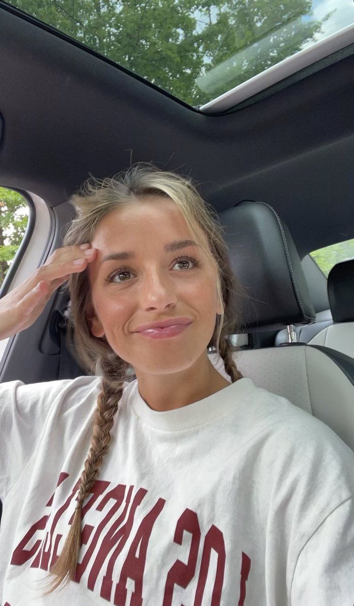 LUVRRRGAL's tweet photo. scam mommy deserves your money - are you going to give it to her? 💰🤑

Cashcow . Findom . Finsub . Domme . Walletdrain . Paypig . Humanatm . Simp . Owned . Walletslave . https://t.co/6vHIIZiVEI