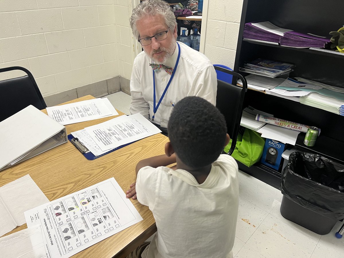 PinkstonPride's tweet photo. He goes above and beyond for the Tiger family. @PinkstonPride we have πππ ππππππππ πππππππππ πππππππππ. #Themediator #thelistener #teamplayer #thebusdriver #ALLROLES We appreciate you Dr. Batten. HAPPY ASSISTANT PRINCIPALβs WEEK! https://t.co/332129yvQ3