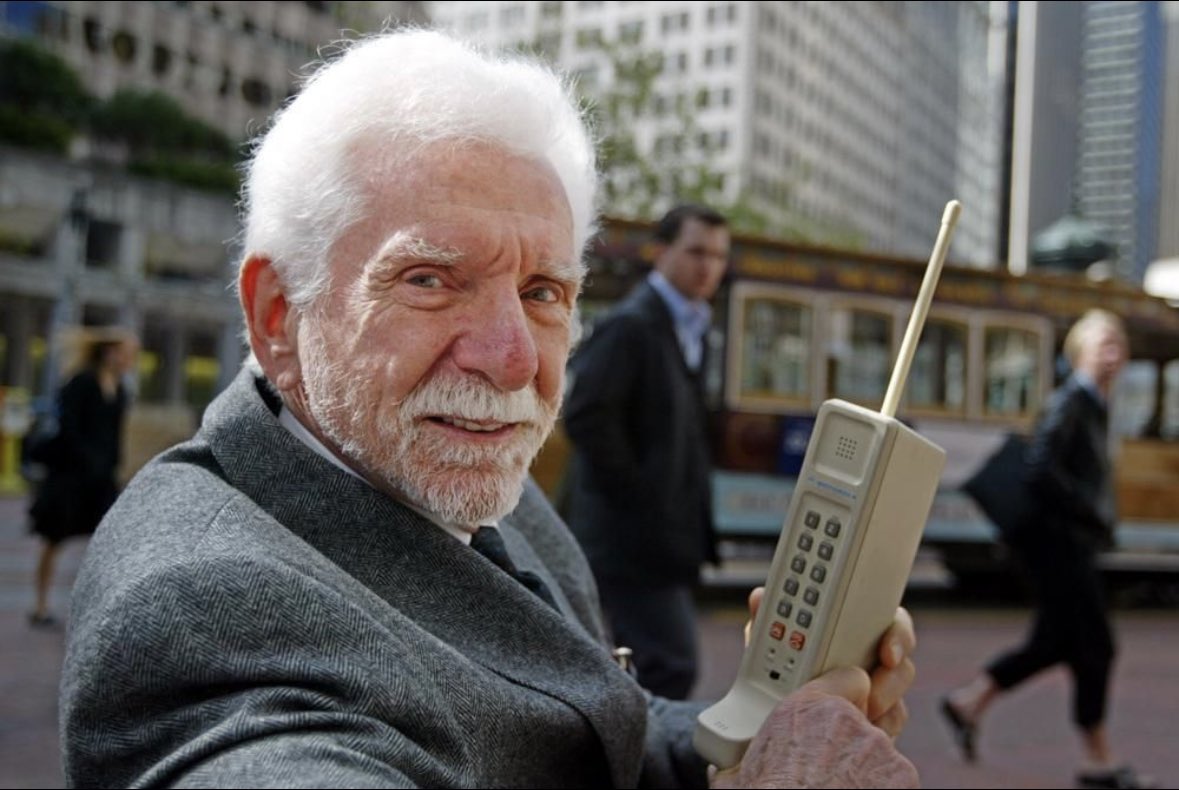 #Bitcoin is still young!

Exactly 50 years ago today, on April 3rd 1973, an engineer called Marty Cooper made history.

He was standing on a street corner in New York with a new innovative device that weighed almost two kilos… and used it to make the first mobile phone call in