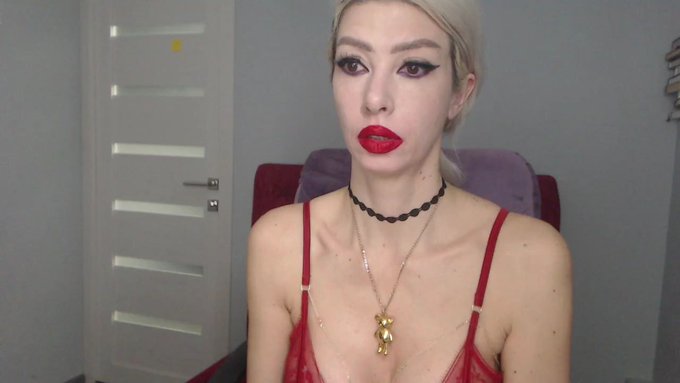 I'm online @MyFreeCams! #onmfc https://t.co/PlGLdxpm31 💚 https://t.co/gSS7FE41lk<a class="tags" href="/tag/myfreecams">@myfreecams</a><a href="/tag/onmfc"class="tags">#onmfc</a>