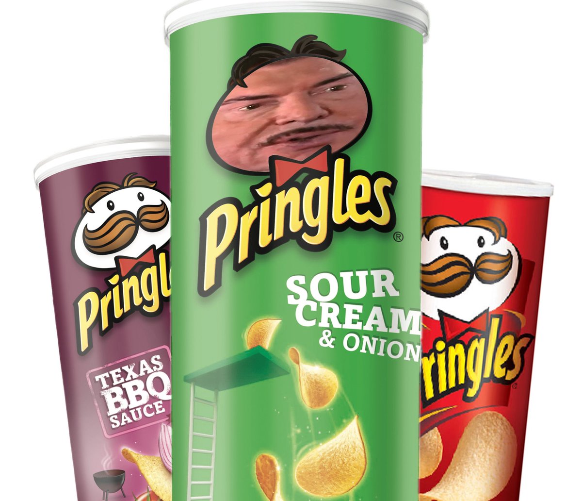 Ray0ra's tweet image. This whole time I had no idea. @wwe @Pringles