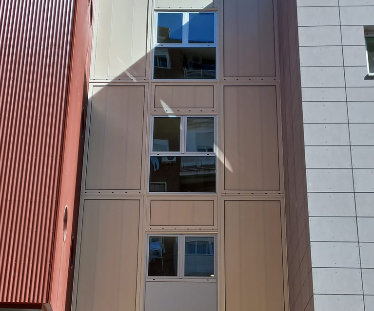 pal_plastic's tweet photo. Hoy, nos vamos al nuevo Centro de Mayores "Canal de Panamá", en Ciudad Lineal, Madrid, que dispone el sistema Danpatherm® K12 de Pal Plastic 

El Sistema preensamblado Danpatherm® K12, asegura la eficiencia de las fachadas y la luz natural con un valor U de hasta 0,52 W / m²K https://t.co/9Ag0MkyfGn