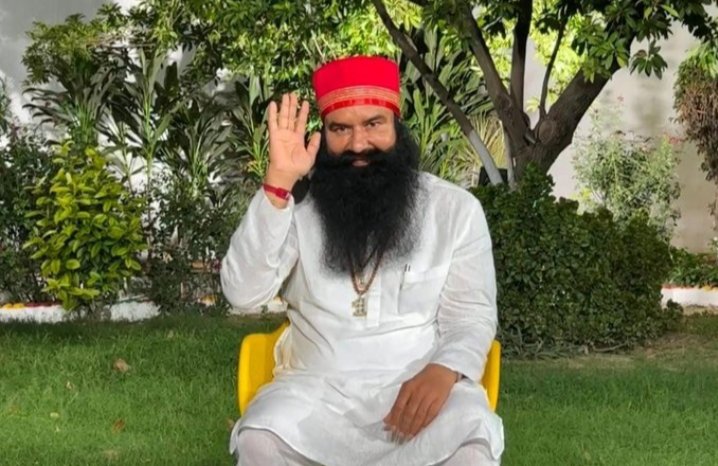 Human's finding peace of mind in many ways but! didn't achieve it so Saint Gurmeet Ram Rahim Ji explain about how to achieve peace of mind quickly SaintMSG says chant holy name of God and get peace of mind quickly this spiritual process called (Naamjaap).#PowerfulMantras