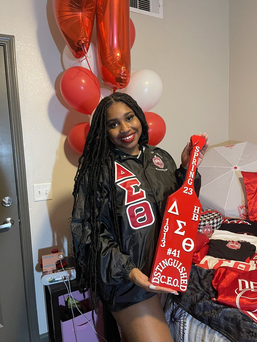 okaycocoa's tweet photo. Many are called, few are chosen 🔺🐘

Those who work hard are followed by power. BEEN known as a leader, but in DeltaLand I will forever be THE DSTinguished C.E.O.

One for All, All 4 1
DSTinguished C.E.O. 
R.E.Demption
41-HB-23

#AOML #EtaBetaNONEGreater #HB1969 #DST1913 https://t.co/Tr0K1VgwrN