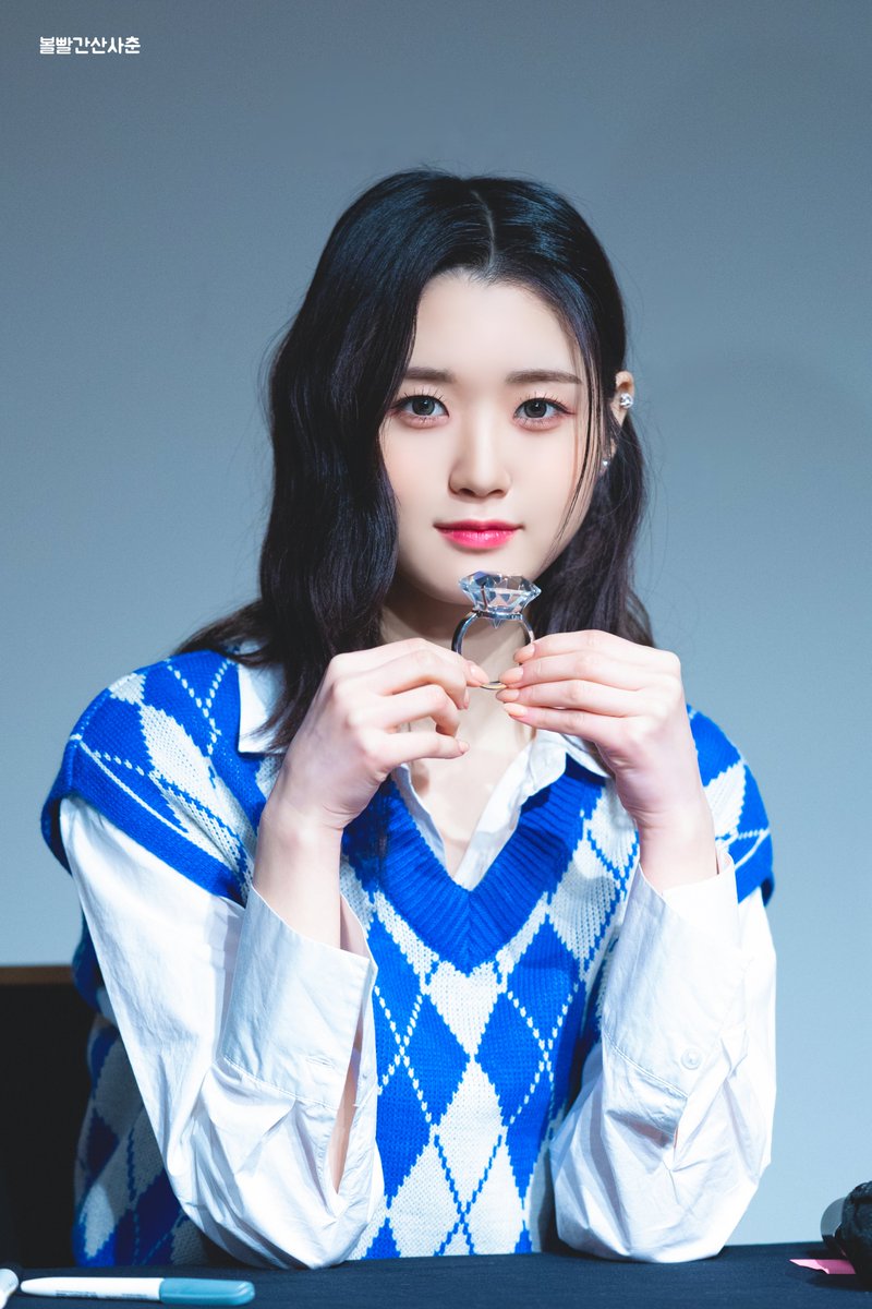 볼빨간산사춘 tweet media