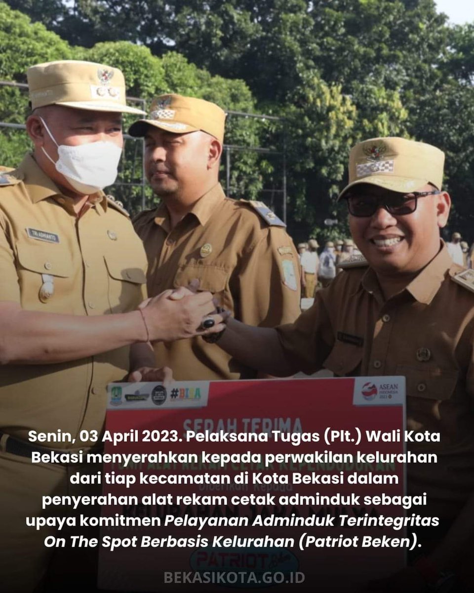 pemkotbekasi's tweet photo. Simbolis Penyerahan Alat Rekam Cetak Adminduk dan Penyerahan Lomba Teknologi Tepat Guna.
Baca selengkapnya kunjungi :
https://t.co/0RHDV6nawB
@mas_triadhianto
#bekasikotagoid
#adminduk
#lombateknologi
#tepatguna
#kotabekasi https://t.co/gt2XgDg5H5