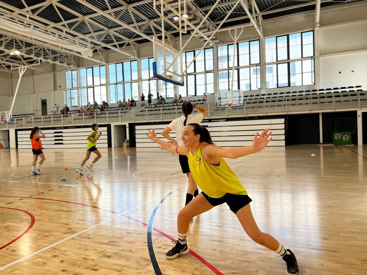 i_am_winners's tweet photo. Winners quotes 🏀 

" El carácter es una virtud, algo que constituye un indicador de fuerza moral, bondad, integridad personal y consciencia "

#workwithstyle #baloncestofemenino #transformandolasideas #baloncestoformativo #altorendimiento #campuswinners #WinnersCommunity https://t.co/8DzV14FrRS