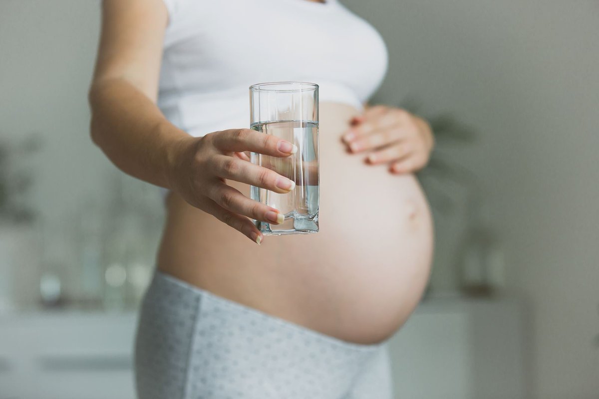Prevention There are ways to help prevent PE during and after pregnancy. These include: 1. Staying hydrated: Drinking plenty of water will help prevent the blood from thickening and forming clots. 2. Exercising regularly: Unless a doctor has recommended bed rest, a person.....