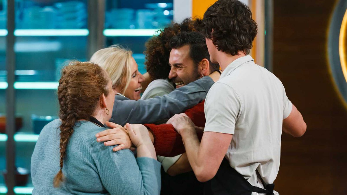 Dos30TV's tweet photo. #MasterChef firma un 12% de share y 1.412.000 espectadores en el prime time de @La1_tve 

🧑‍🍳 Más de 4.4 millones de contactos @MasterChef_es 
➡️ Comienza en un 9.4% y consigue picos por encima del 16%

#QueVivaLaTele #Audiencias https://t.co/4BtUUFzcIa