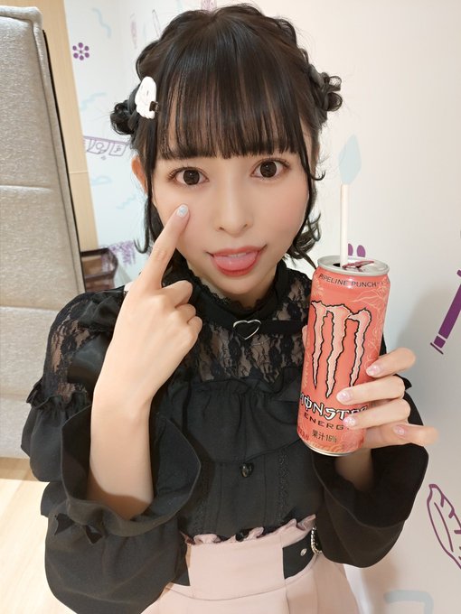 寺坂ユミ