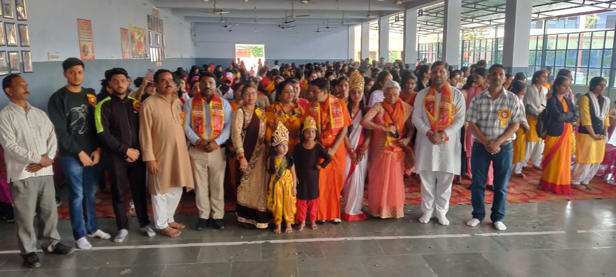 dineshbhardwaj5's tweet image. एकल अभियान द्वारा आयोजित वार्षिक उत्सव कार्यक्रम देहरादून में बच्चों को संस्कारवान और शिक्षित करने का एक अभियान एकल अभियान