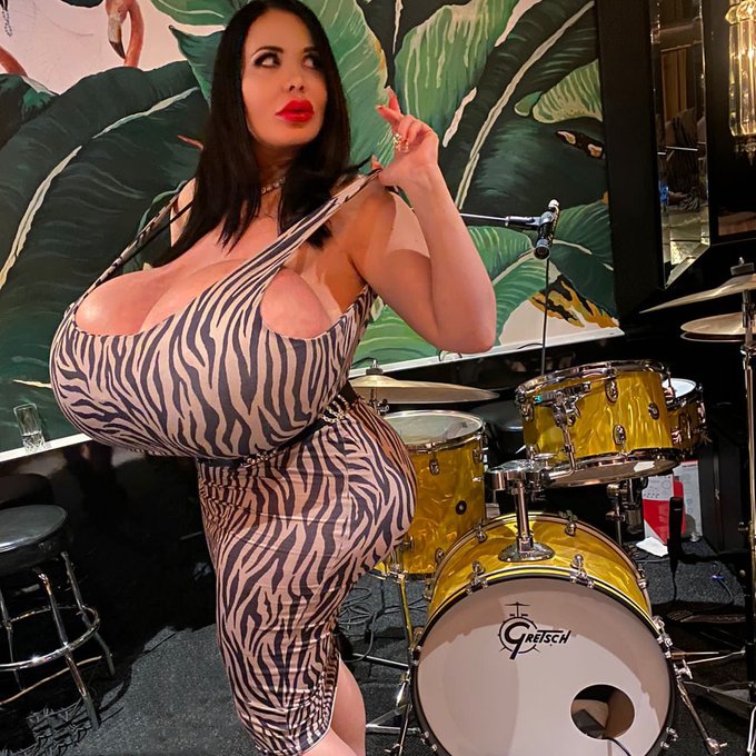 On the wild side https://t.co/A4wHBWkoyc