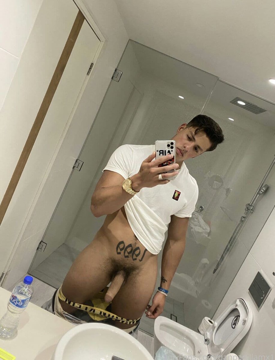 trapitos_alsol_'s tweet photo. 🤤🤤 https://t.co/7IaFXzMoSg