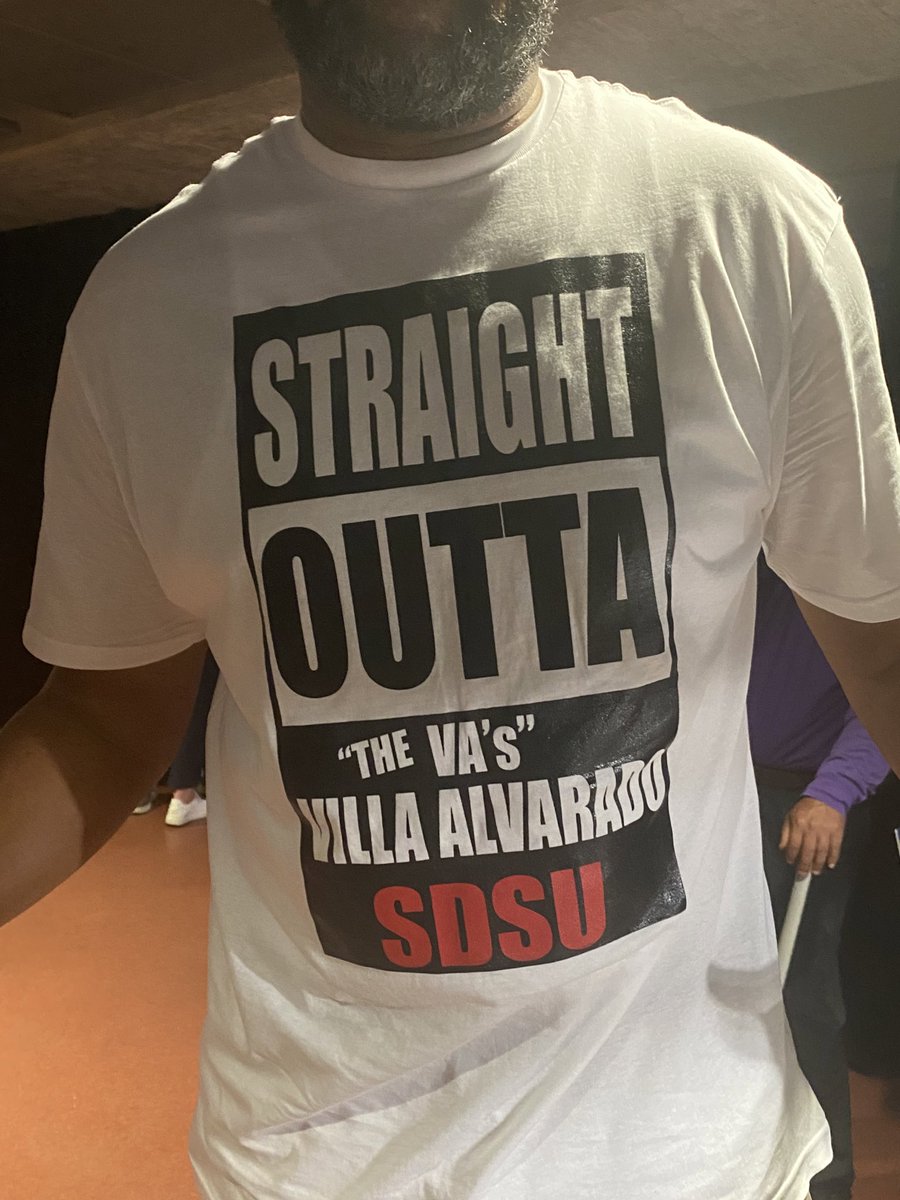 IntlBetty's tweet image. We lost but it was still one of the best experiences. Aztec history was made today. Always and forever ❤️🖤 #SDSUAztecs #SDSUvsUCONN