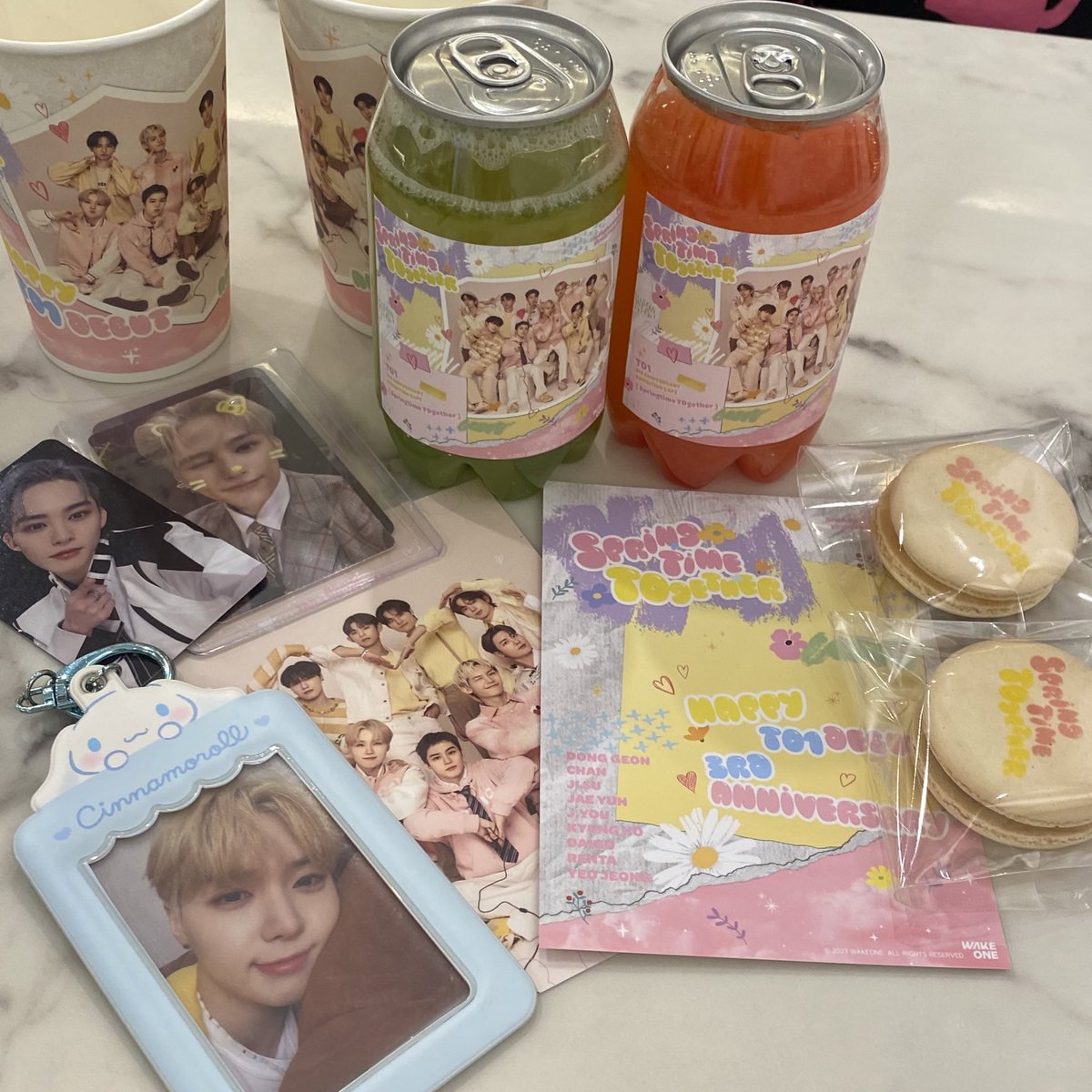 neulyux's tweet image. 뒤늦게 올려보는 3주년 카페 🥹☕️🤍
한걸음 한걸음이 행복해서 평게더 다짐함
티오원 3주년 다시 한 번 축하합니당
너무 축하해 마니 행복해 왕창 사랑해 ~~

 #TO1_Springtime_TOgether