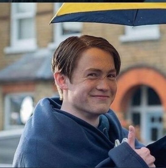 Astrobitch13's tweet image. I love me a good tortured soul tbh 🥵😍

#amitheproblem