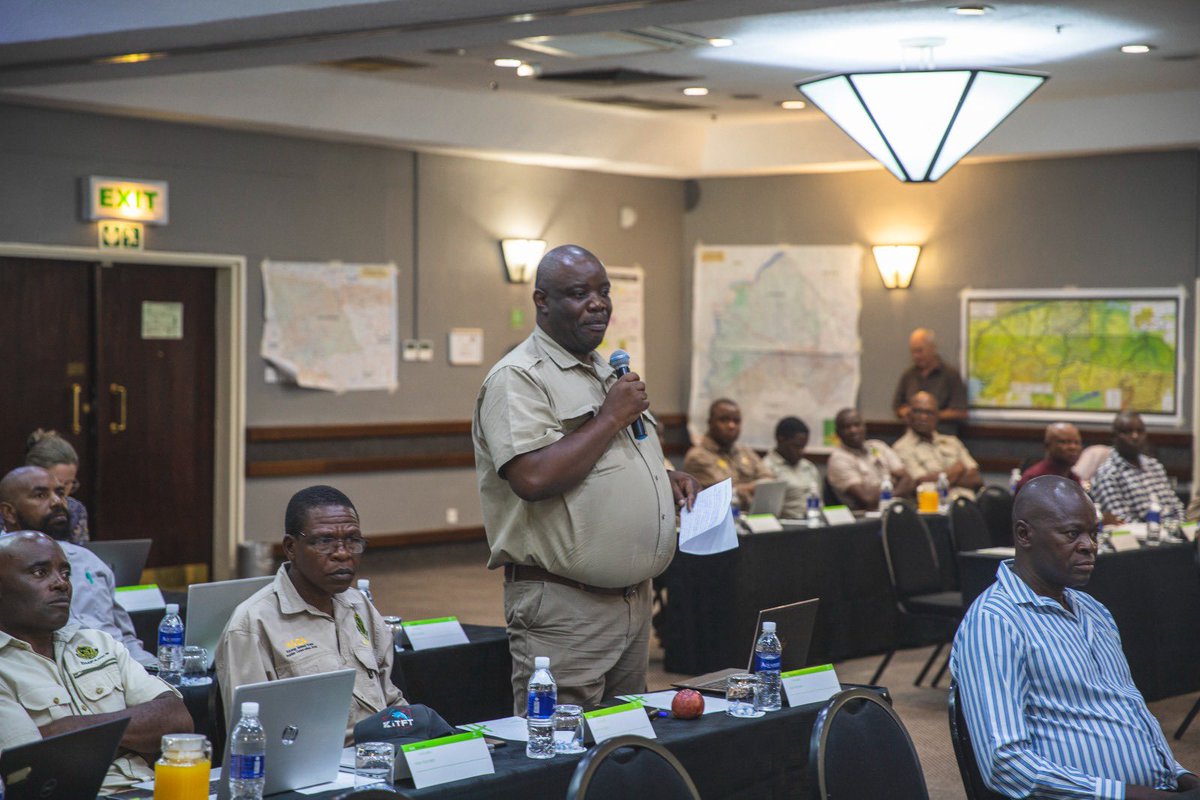 UNDPZimbabwe's tweet photo. Yesterday stakeholders discussed the Protected Area Management Plans that will serve to ensure well protected areas in the Mid to Lower Zambezi Valley. Through @thegef ZVBP, we are supporting an ecosystem approach to conservation that will also serve communities in the area. https://t.co/LMGMHcK32O