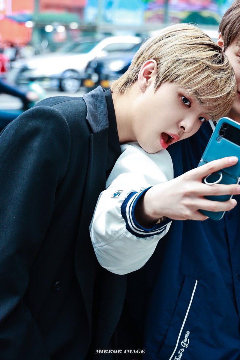 mirrorI808's tweet photo. 230404

#LEEKANGSUNG #이강성 
#GHOST9 #고스트나인 https://t.co/ycrVvaFmpL