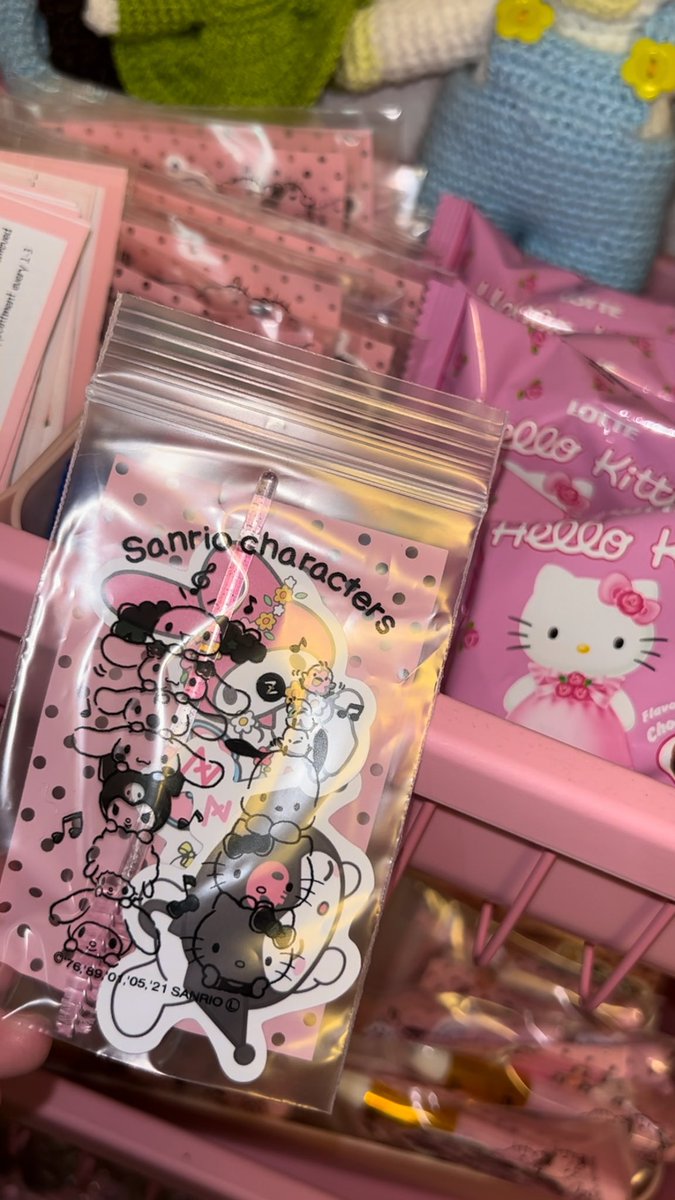 this is what happens when a hello kitty girl becomes a lash tech