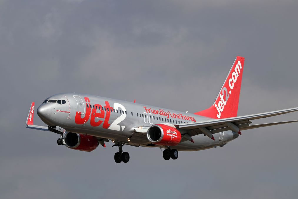 ⚫️Passenger dies after Jet2 flight from Tenerife to Manchester makes emergency landing in Cornwall.

#tenerife #tenerifeholiday #jet2 #canarianweekly #canaryislands

canarianweekly.com/posts/Passenge…