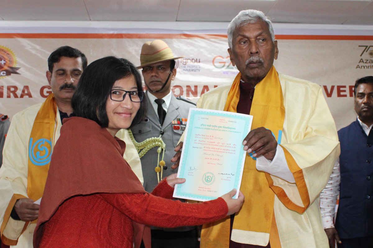 MeghalayaGov's tweet photo. Hon’ble Governor of Meghalaya, Shri. Phagu Chauhan Ji yesterday attended the #36thConvocation of IGNOU held at IGNOU Regional Center Shillong, NEHU Campus @DiprMeghalaya @OfficialIGNOU (https://t.co/P5WYxaC9xl) https://t.co/Zd7HPmCmRS
