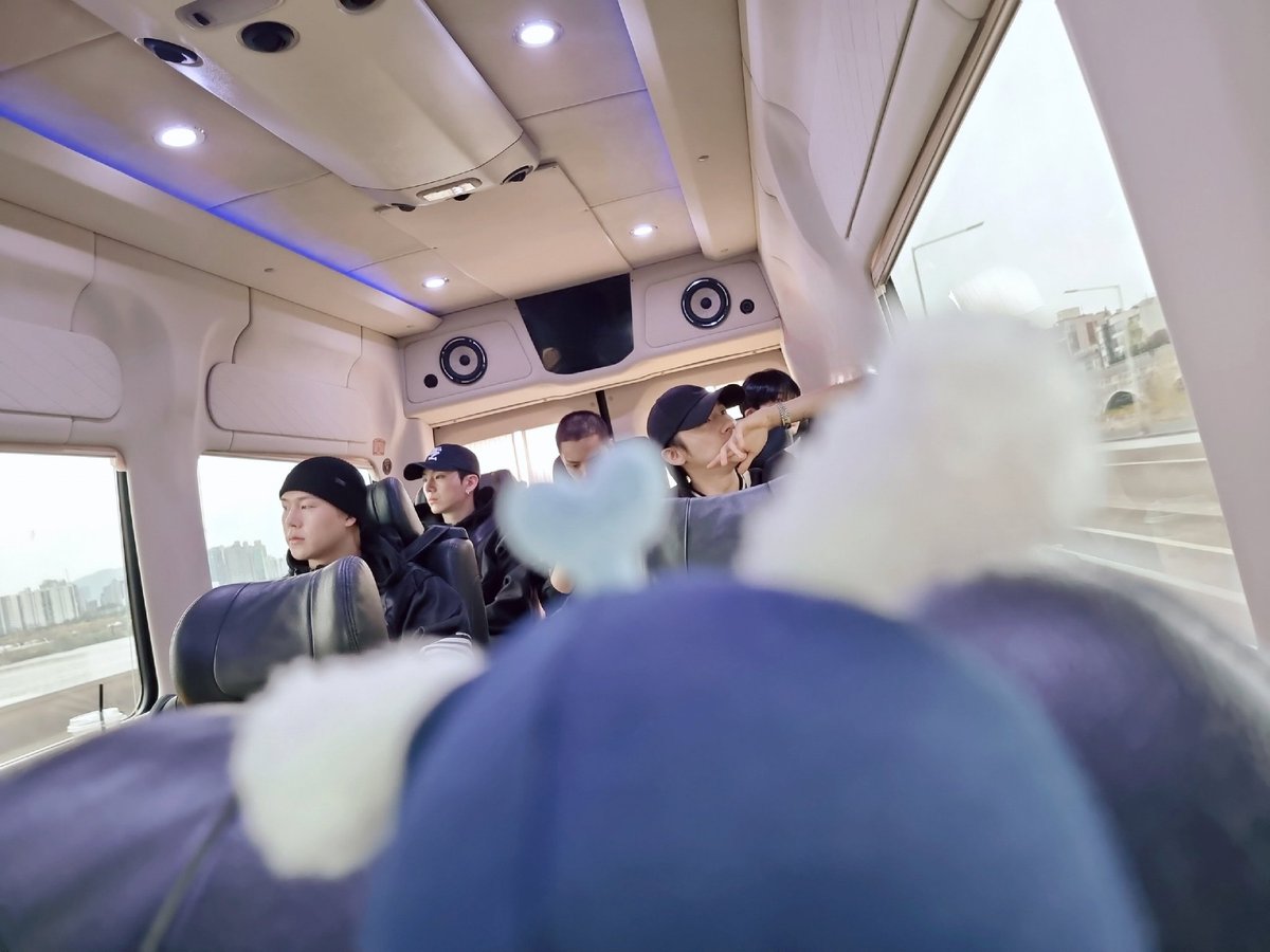 아ㅅㅂ 이 남자들 또 나보다 심란해보임 ㅠ