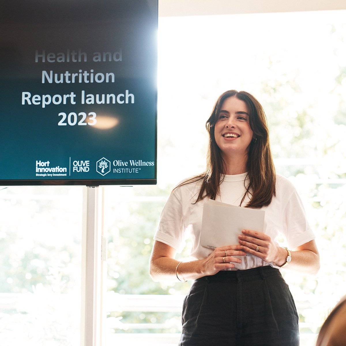 Olive_Wellness's tweet photo. To help us celebrate the launch of our Extra Virgin Olive Oil Health and Nutrition Report, we invited some esteemed guests to join us for an intimate event. 

The full report can be found here: https://t.co/lbG4Cdp3kM https://t.co/6cZFLUqxg9
