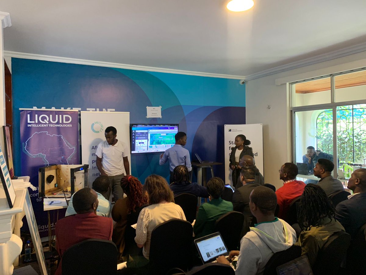 WowziTheWorld's tweet photo. Team 10, HackElite, proposes smart storage facilities" that can help reduce food wastage and feed people in need.
#FoodSecurityKe
#HackForFoodKe https://t.co/InIdvRNjxK