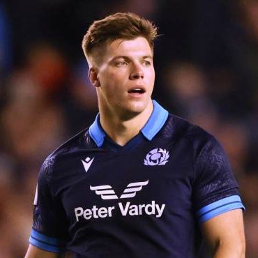 SixNationsRugby's tweet photo. 𝐍𝐔𝐌𝐁𝐄𝐑 𝐓𝐇𝐈𝐑𝐓𝐄𝐄𝐍:

Like for JONES 🏴󠁧󠁢󠁳󠁣󠁴󠁿

RT for RINGROSE ☘️   

#GuinnessSixNations https://t.co/DC2c3tWmui