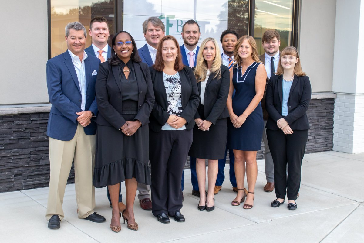LifeviewMV's tweet photo. If your organization is looking to update its headshots and departmental photos, contact us at Lifeview Marketing and Visuals today, C&amp;F Bank contacted us. #candfbank #CFBank #corporateheadshots #headshots #headshotphotography #corporatephotography #lifeviewmarketing https://t.co/C4oKmMmkAN